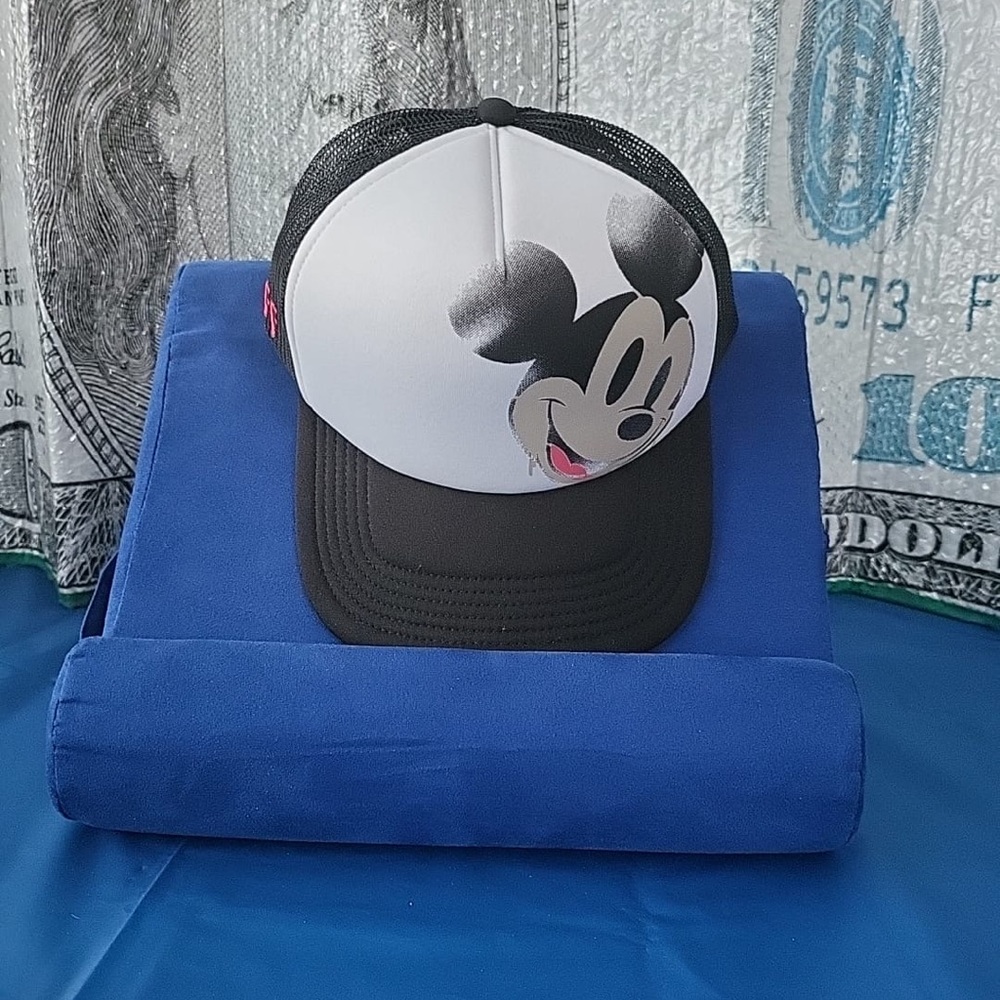 Mens hat Neff mikey mouse edition